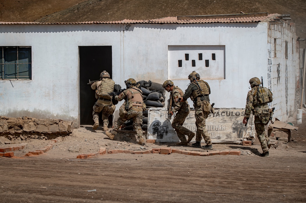 U.S. Air Force operators assigned to the Kentucky Air National Guard’s 123rd Special Tactics Squadron conduct a casualty evacuation training scenario with the U.S. Army’s 7th Special Forces Group, Peru’s Defensa y Operaciones Especiales and other Special Operations Forces assets during exercise Resolute Sentinel 23 in Peru, July 20, 2023. Resolute Sentinel improves readiness of U.S. and partner nation military and interagency personnel through joint defense interoperability training, engineering projects and knowledge exchanges. (U.S. Air Force photo by Master Sgt. Chris Hibben)