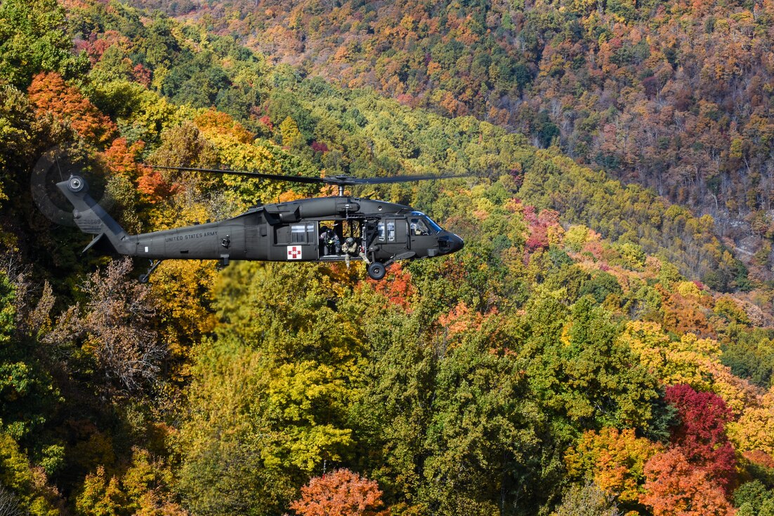 HART practices mountain and cliff rescue at Crabtree Falls