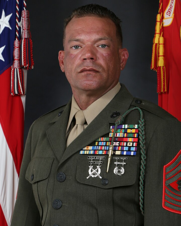 Command Photo