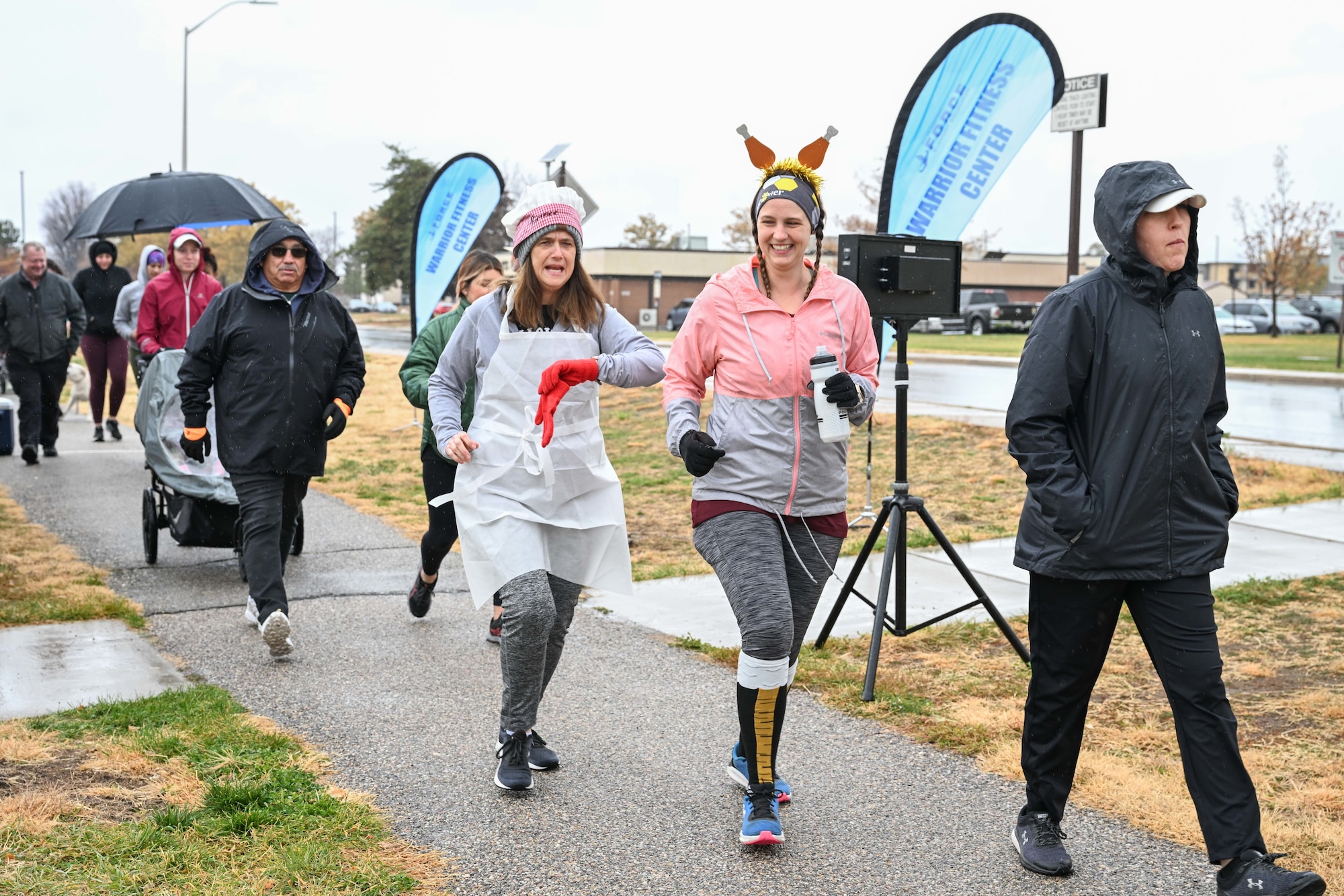 Runners and walkers during the Turkey Trot.