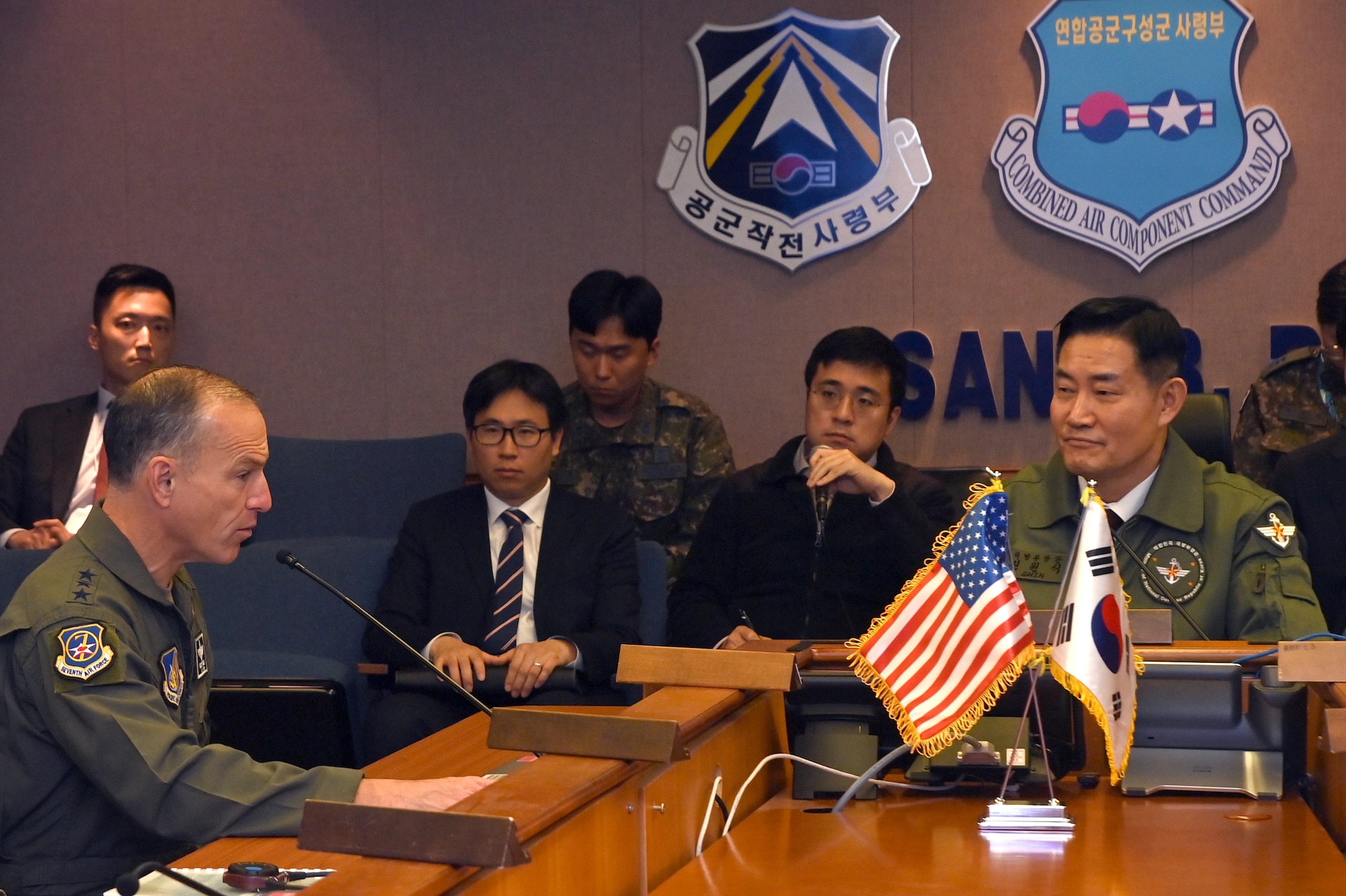 U.S. Lt. Gen. Scott L. Pleus, 7th Air Force commander, addresses Republic of Korea Minister of National Defense Won-sik Shin during a visit to the 607th Air Operations Center, Osan Air Base, ROK, Nov. 21, 2023.