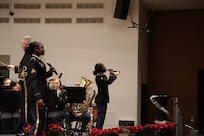 SGT SALTER & SPC METELLUS PERFORMING