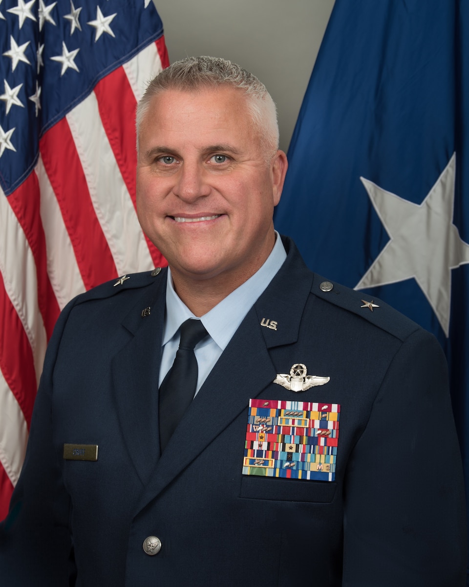This is the official portrait of Brig. Gen. Michael Cruff.