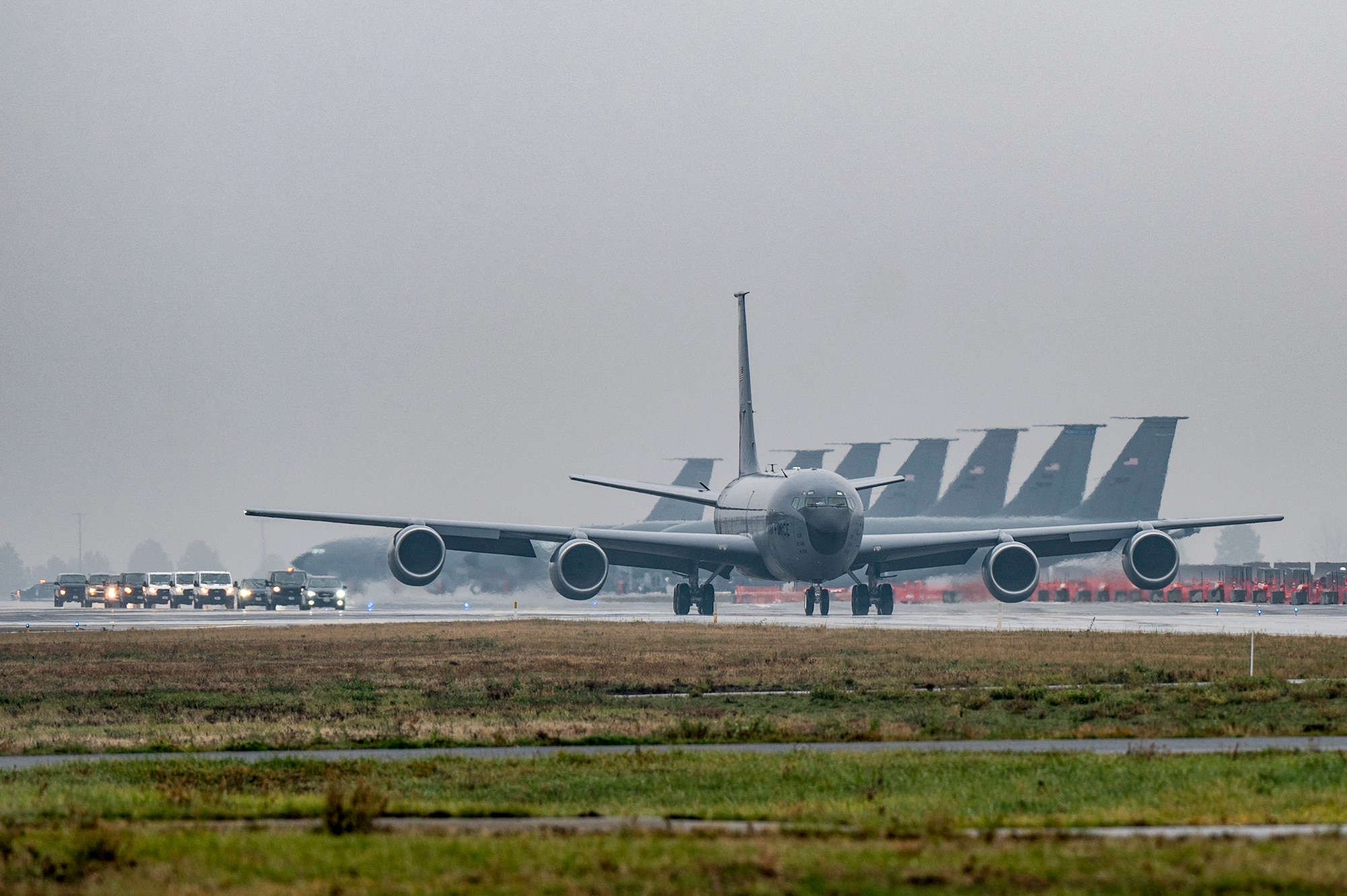 KC-135 Taxis