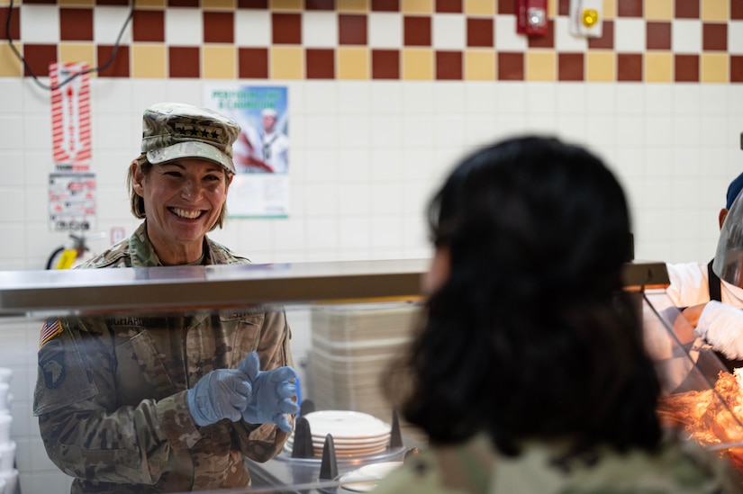 The U.S. SOUTHCOM command visit allowed the senior leaders to recognize the accomplishments of Joint Task Force-Bravo, and to celebrate the holidays with deployed personnel.