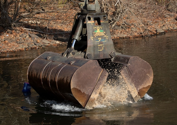 The Pittsburgh District contracted the work to install 73 fish reefs between Monongahela River miles 21.3 and 33.5 from Victory Hills to Clairton, Pennsylvania.