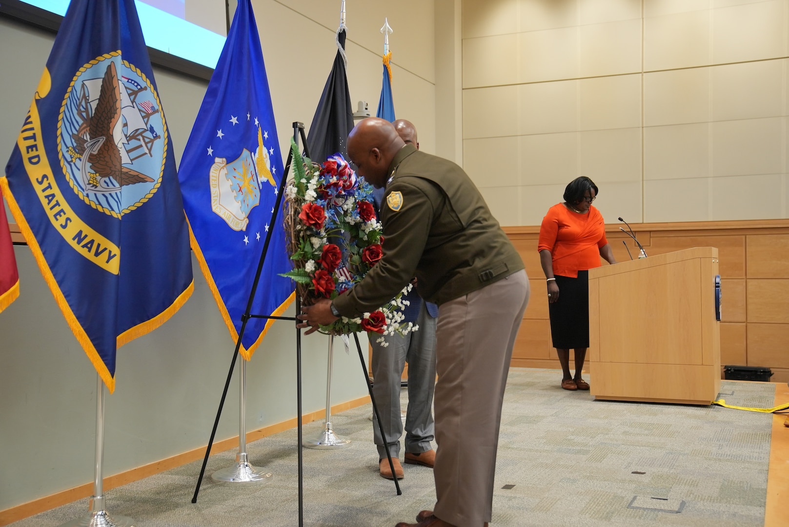 DLA Troop Support Commander Landis Maddox lays a wreath at a Veteran's Day ceremony in Philadelphia October 20.