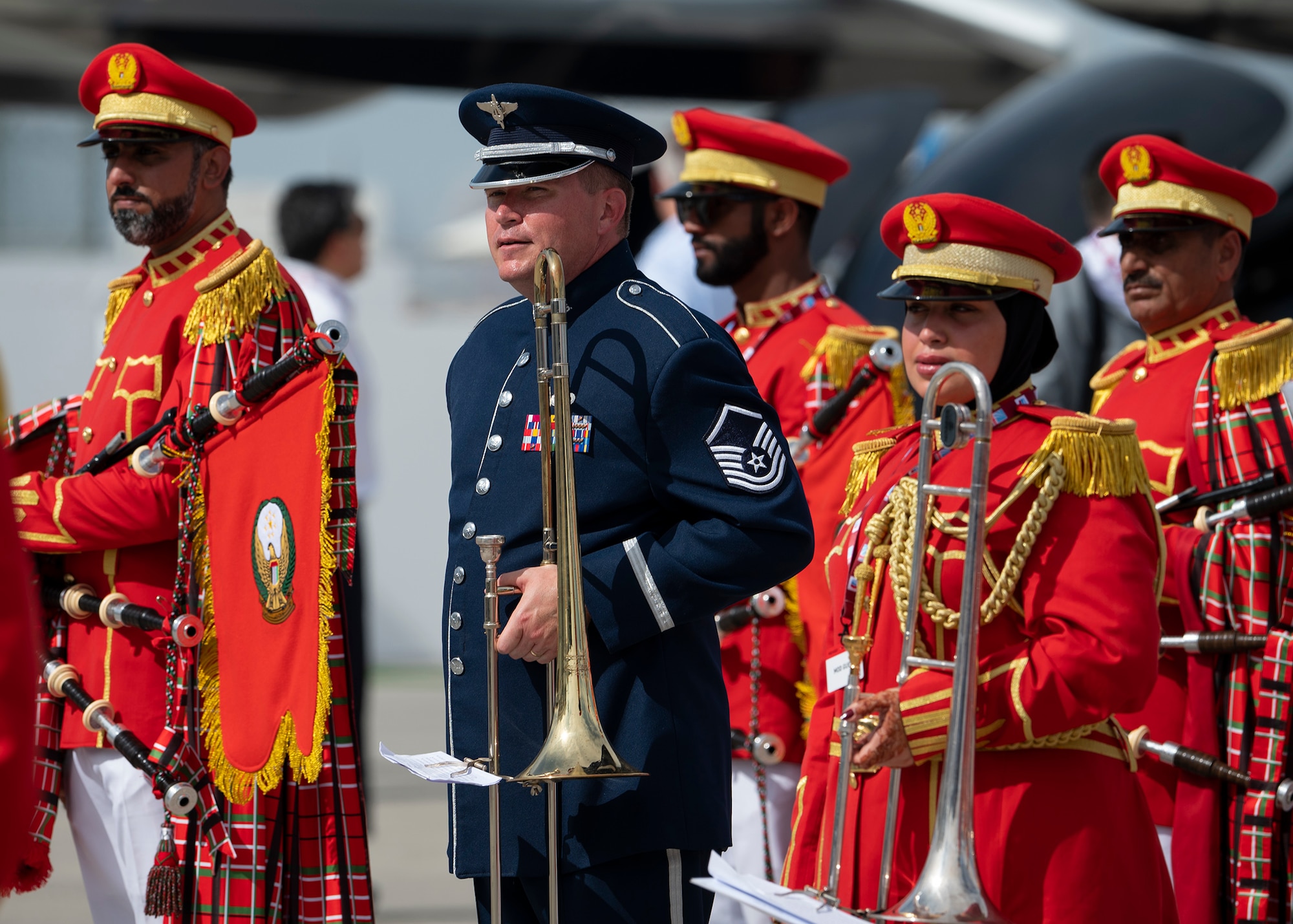 US and UAE Band service members perform.