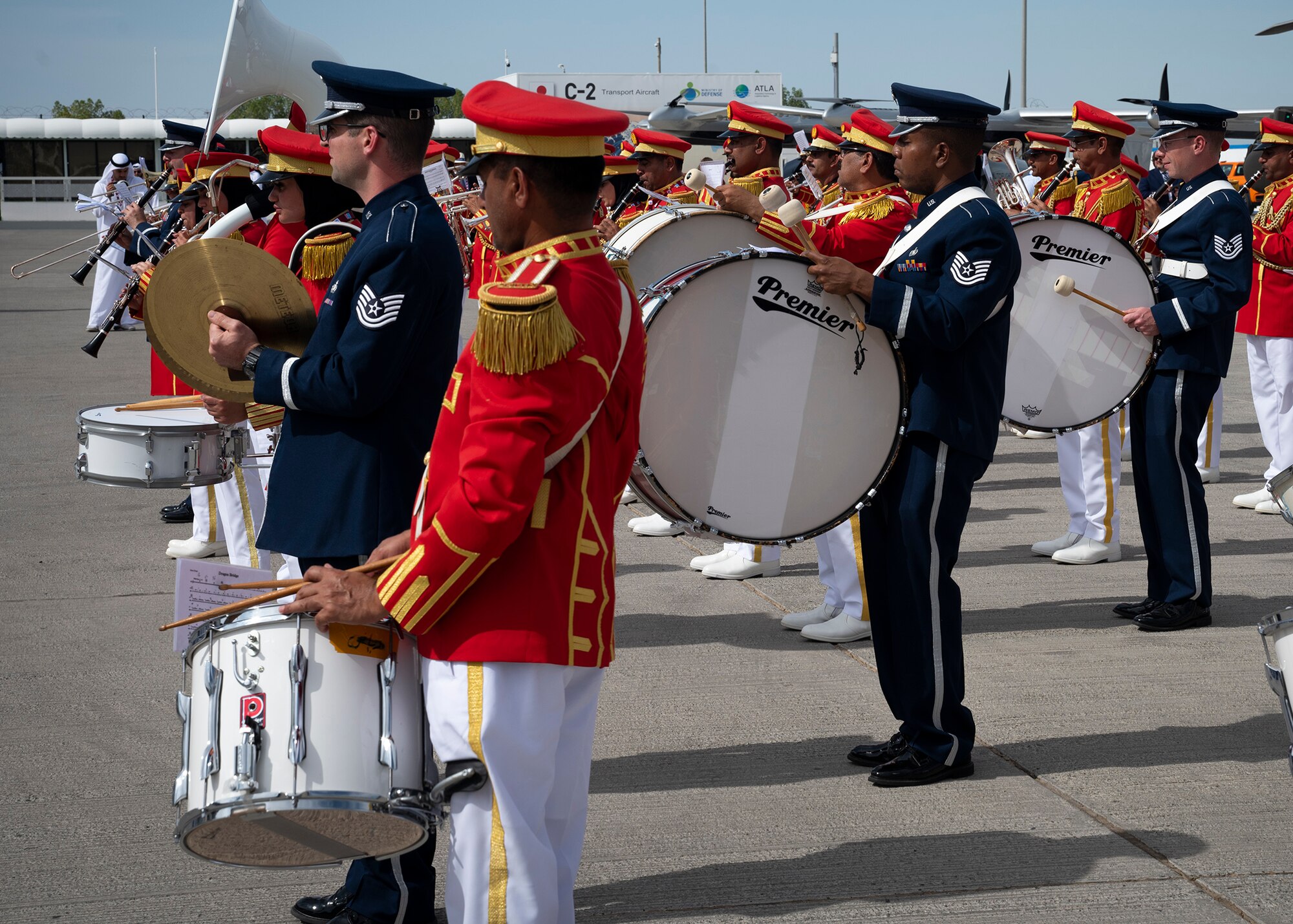 US and UAE Band service members perform.