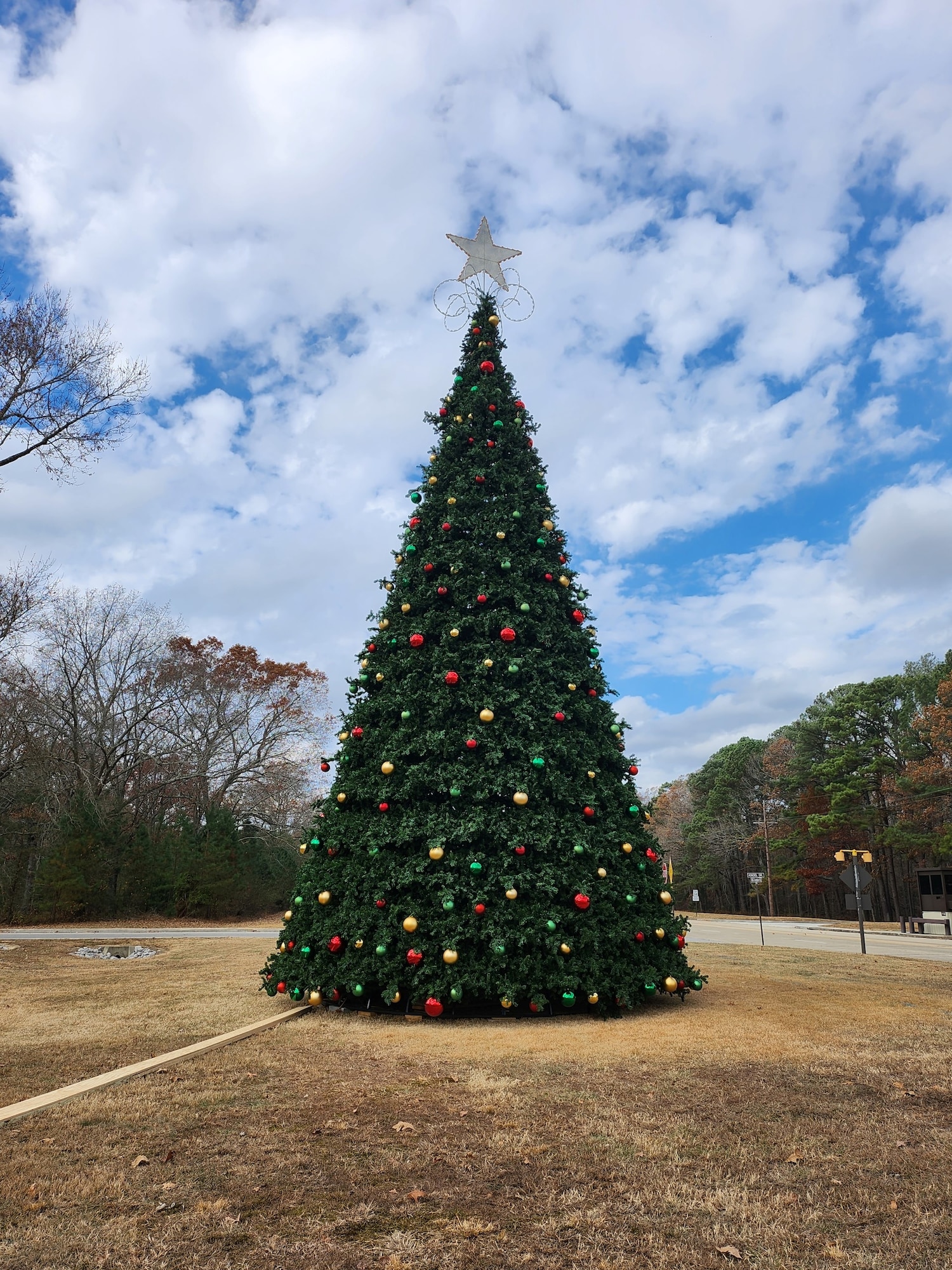 A lighting ceremony for the 40-foot-tall, 22-foot-wide Christmas tree that stands just inside the Main Gate at Arnold Air Force Base, Tenn., is scheduled for Dec. 4, 2023, at 4 p.m. (Courtesy photo)