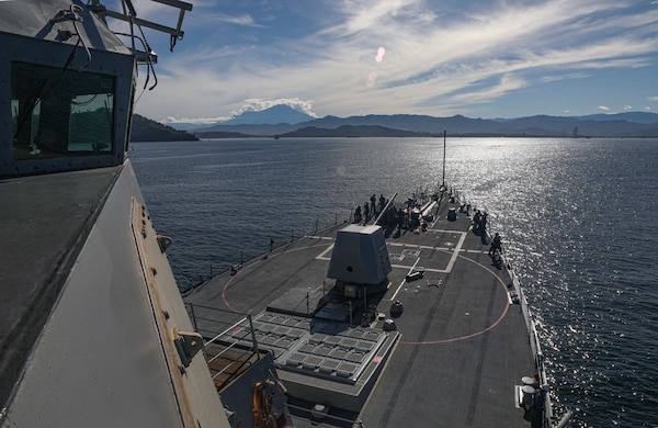 USS Dewey Strengthens Partnerships Through Kota Kinabalu, Malaysia Port Visit
