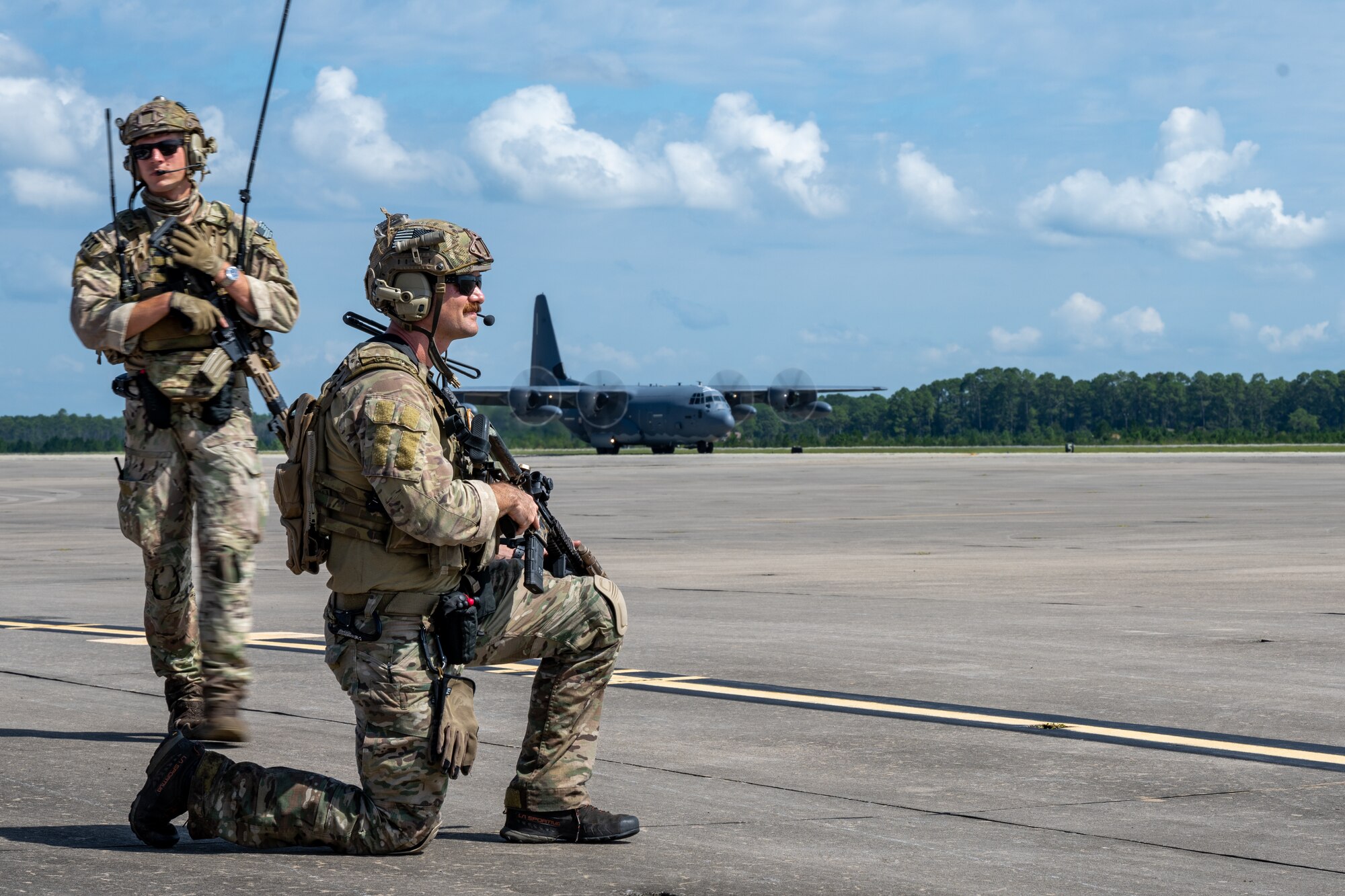 Air Commandos assigned to the 21st Special Tactics Squadron participate in an airfield establishment exercise at Hurlburt Field, Florida, Sept. 21, 2023. Members of the 21st STS jumped from an MC-130J to conduct the airfield establishment exercise during the 94th Joint Civilian Orientation Conference at Hurlburt Field. (U.S. Air Force photo by Airman 1st Class Hussein Enaya)