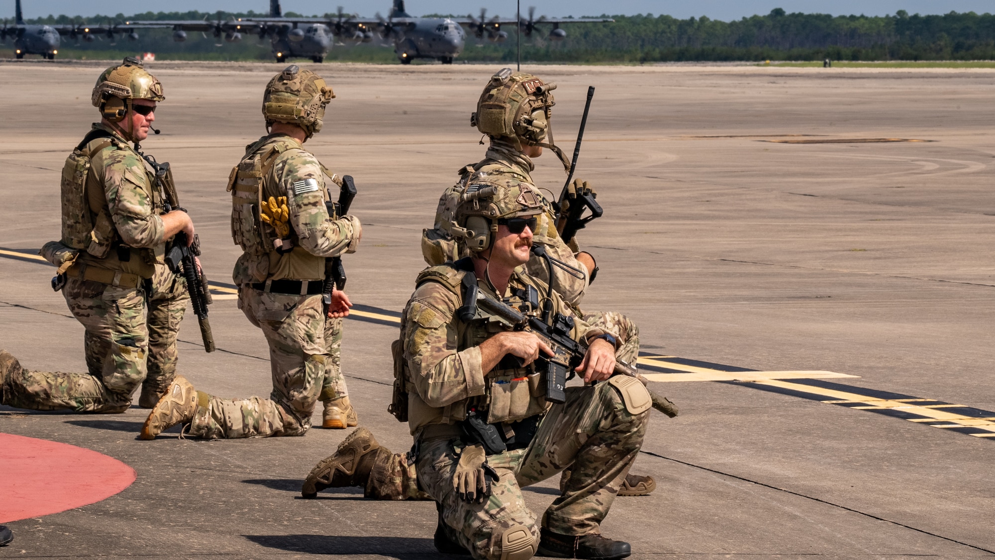 Air Commandos assigned to the 21st Special Tactics Squadron participate in an airfield establishment exercise at Hurlburt Field, Florida, Sept. 21, 2023. Members of the 21st STS jumped from an MC-130J to conduct the airfield establishment exercise during the 94th Joint Civilian Orientation Conference at Hurlburt Field. (U.S. Air Force photo by Airman 1st Class Hussein Enaya)