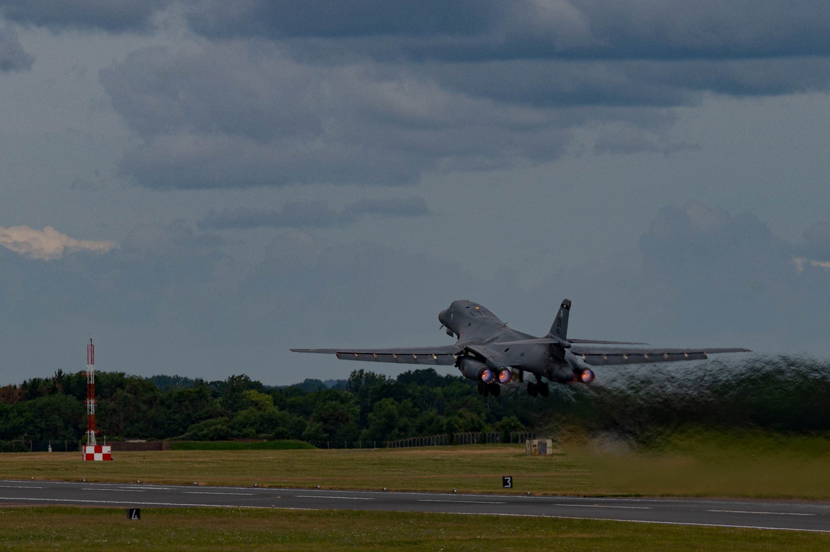 その他 USAF 7th BOMB WING B-1 7th BW rolls out first BEAST-modified B-1B > U.S. Strategic