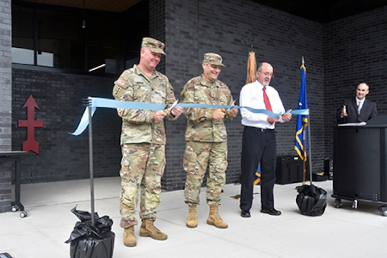 Little Rock Airmen test next generation gas mask > 18th Air Force > Article  Display