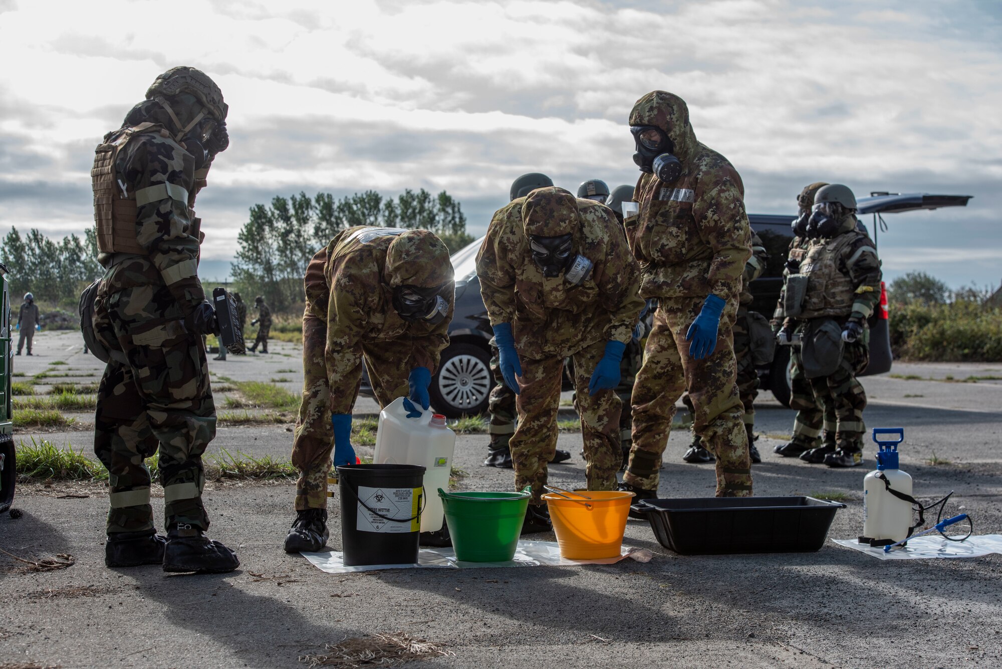 Italian EOD set up a small decontamination area