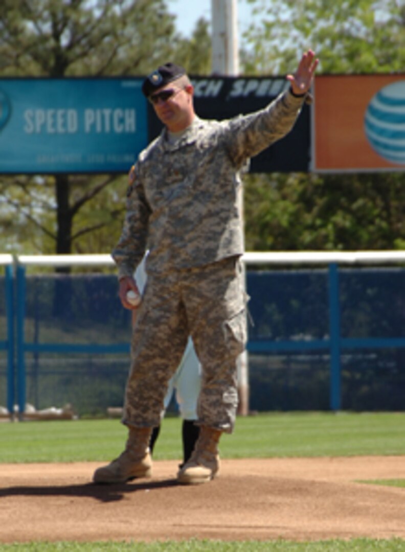 529th CSSB Soldiers honored at Norfolk Tides opener > Virginia National