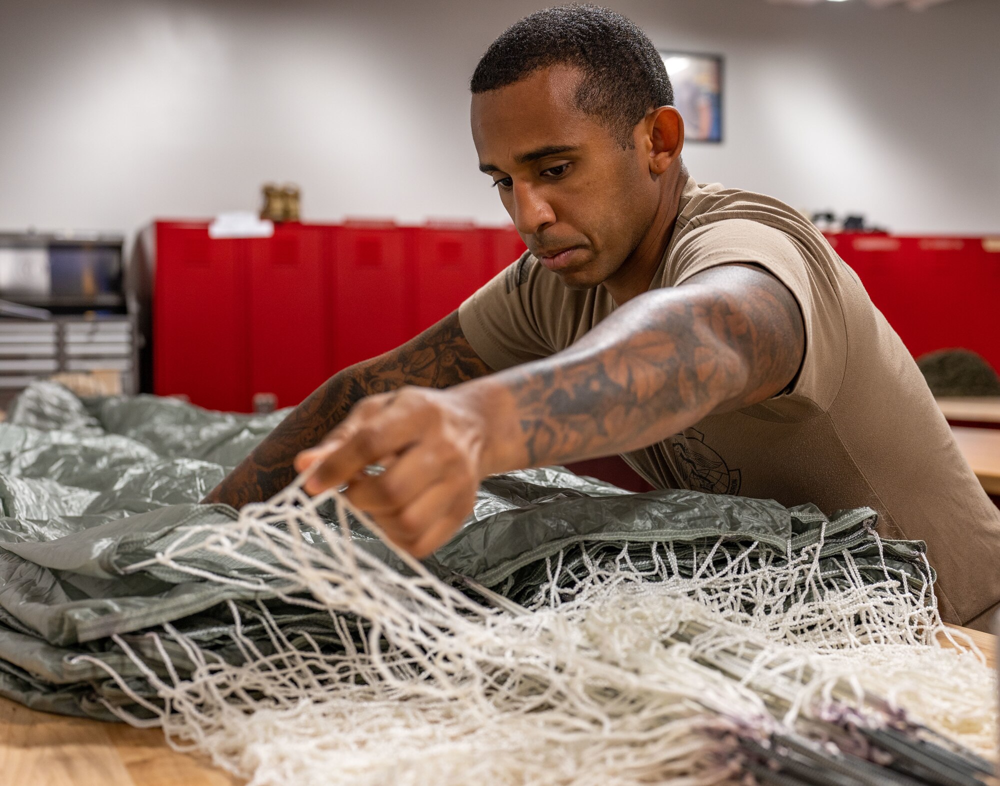 Rescue AFE Airmen become airborne qualified