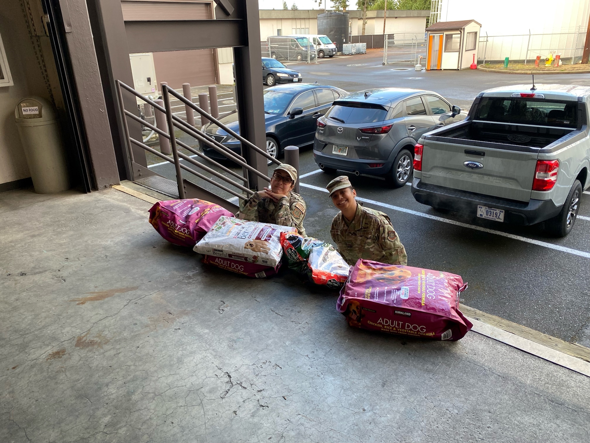 Airmen of McChord volunteer to give back to the community.