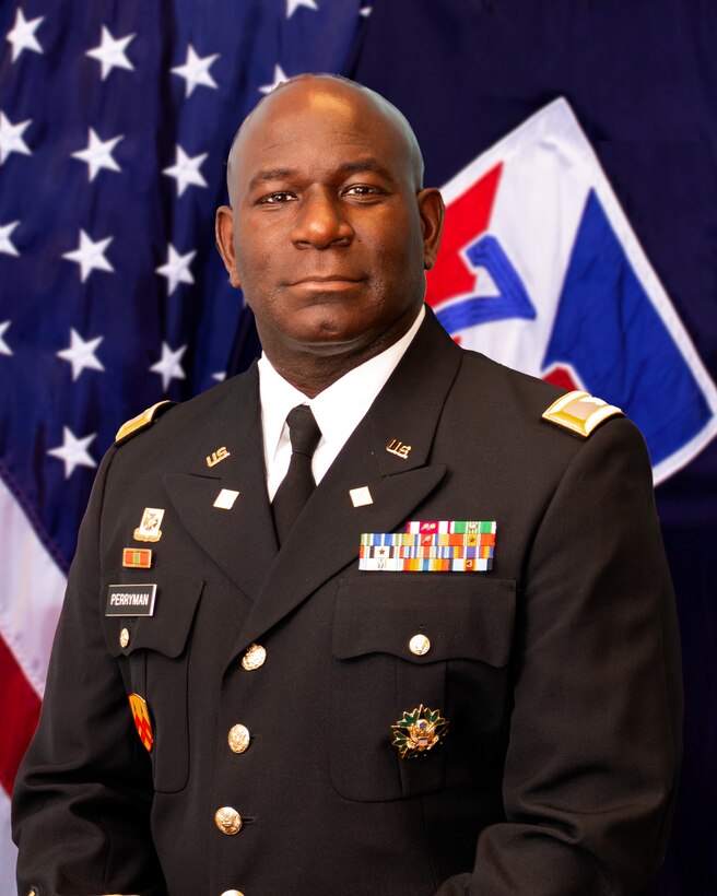 Official photo of COL Perryman, Chief of Staff