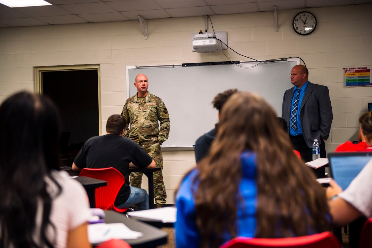 Col. Sean Brazel, left, 88th Mission Support Group commander, speaks to Jeff Berk, Stebbins High School assistant principal and career tech director, at a site visit at the Riverside, Ohio, educational center, Sept. 7, 2023. Wright-Patterson Air Force Base and Stebbins kicked off a five-year innovative partnership in August, which has the high school’s career tech students completing various projects supporting the installation’s needs. (U.S. Air Force photo by Airman 1st Class James Johnson)