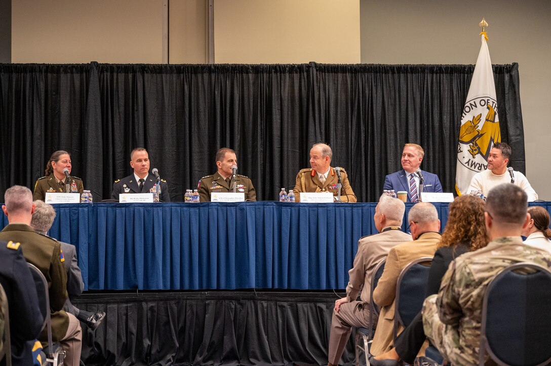 Chief of Army Reserve Seminar at AUSA