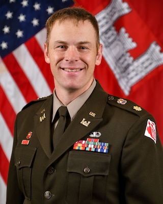 Official photo of Maj. Jerard M. Paden, USACE-Albuquerque District Deputy District Commander