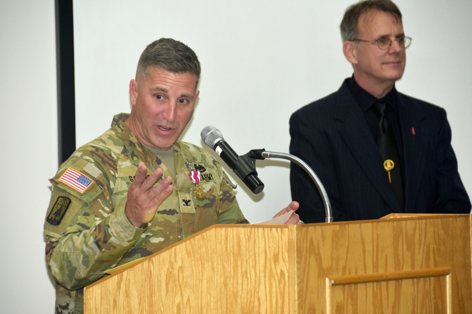 Col. Paul Gapinski offers his last statements as the commander of the Wisconsin Army National Guard’s 426th Regiment during a formal change of command ceremony Oct. 14 at the Wisconsin Military Academy, Fort McCoy, Wis.
