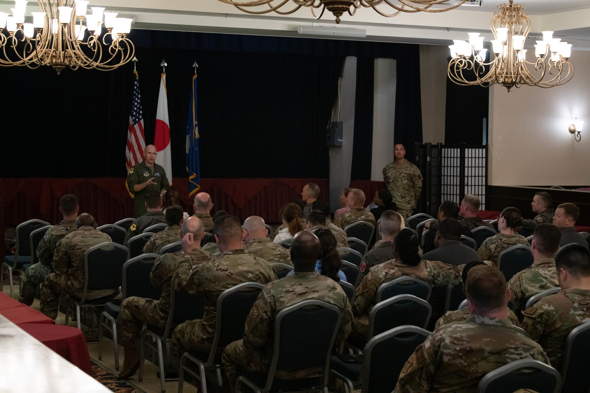 Col. Evans gives brief at end of commanders conference