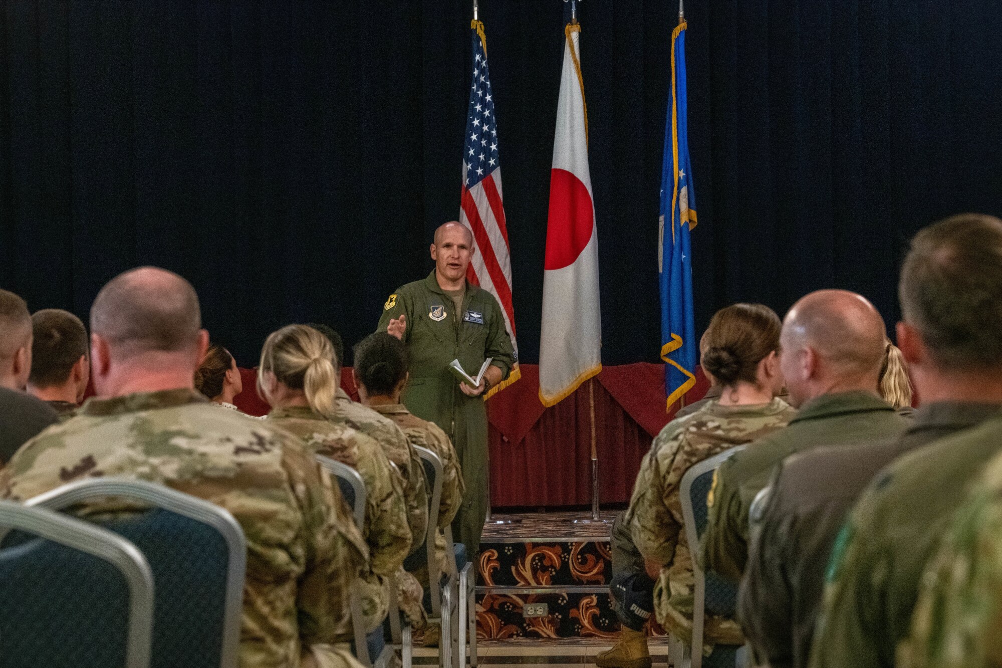 Col. Evans gives brief at end of commanders conference