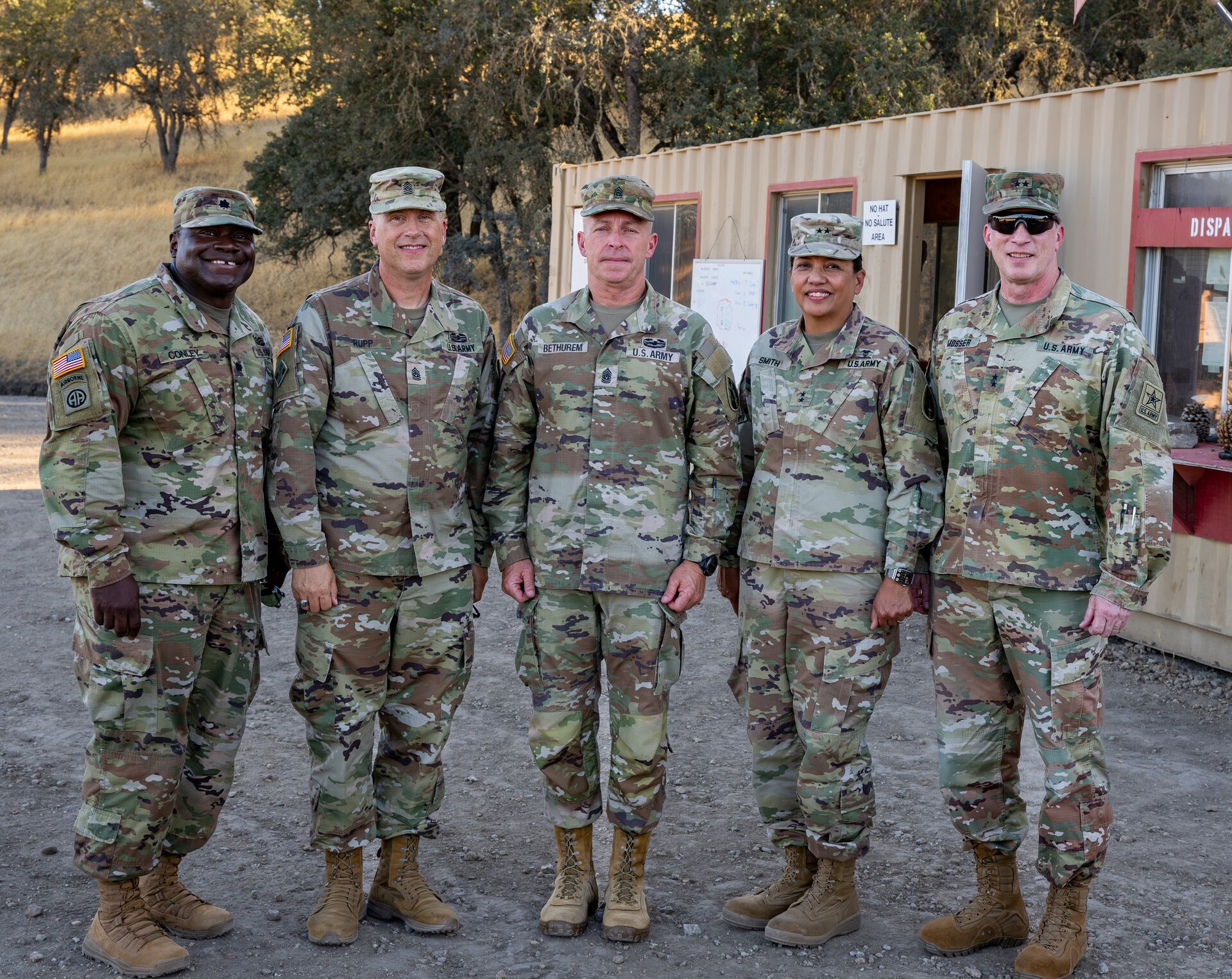 Deputy chief of Army Reserve's inspiring visit: Fort Hunter Liggett capabilities brief and student encouragement
