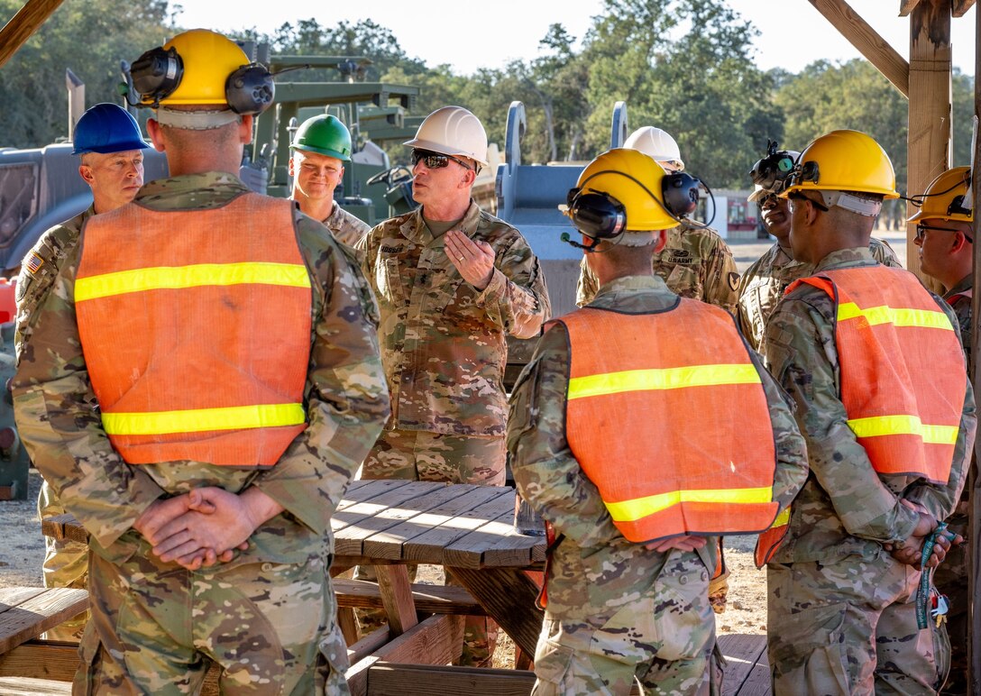 Deputy chief of Army Reserve's inspiring visit: Fort Hunter Liggett capabilities brief and student encouragement