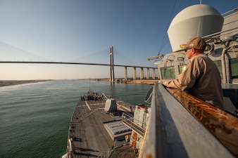 USS Carney (DDG 64) transits of the Suez Canal.