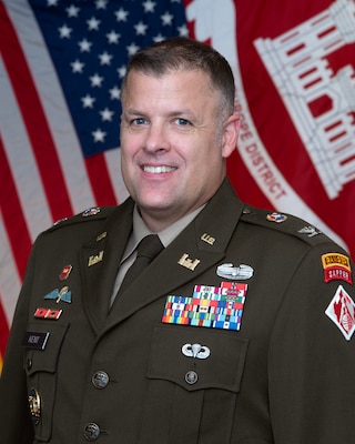Col. Dan Kent Official Portrait