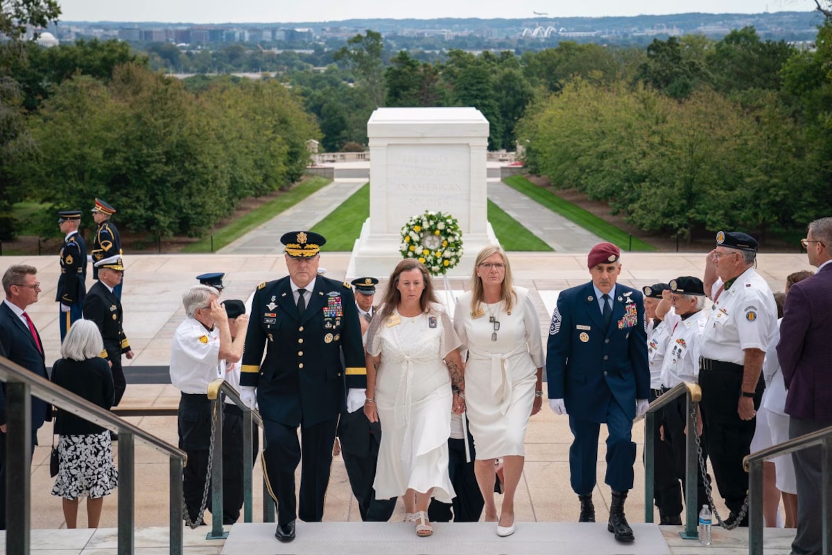 Chief of Staff of the U.S. Army Gen. Mark A. Milley and Senior Enlisted Advisor to the Chairman of the Joint Chiefs of Staff Ramón "CZ" Colón-López, participate in a wreath laying ceremony at the Tomb of the Unknown Soldier at Arlington National Cemetery in Arlington, Va., 2022. (Courtesy photo)
