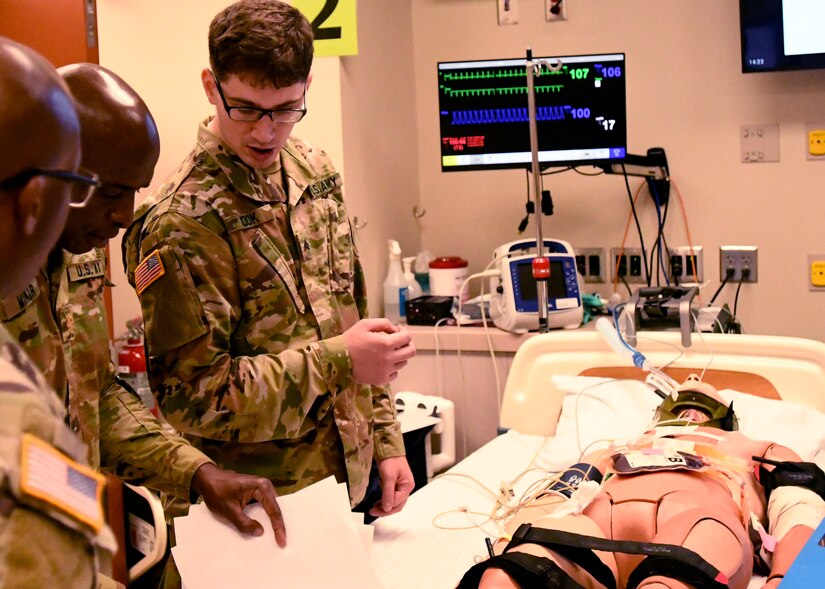Army Reserve Medical Soldiers improve team communication skills at