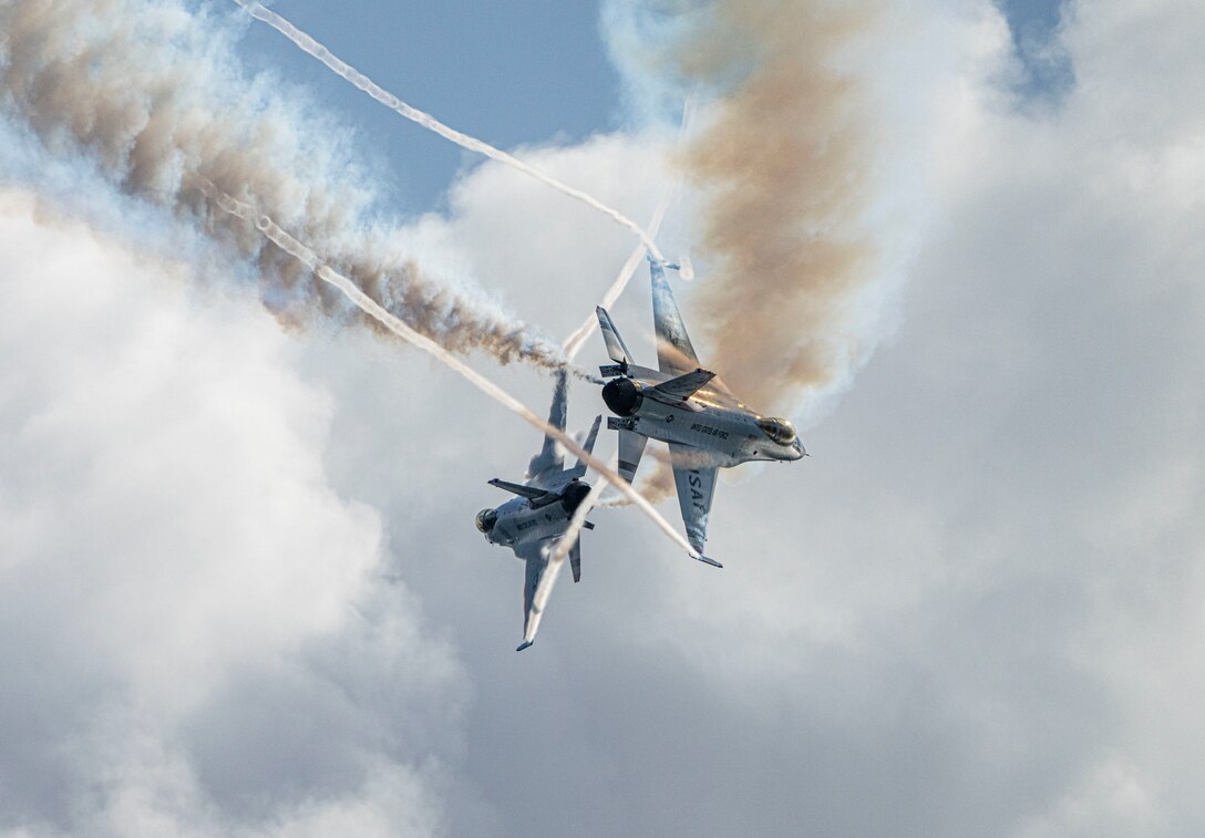 The United States Air Force Air Demonstration Squadron "Thunderbirds" perform in Huntington Beach, Calif.,