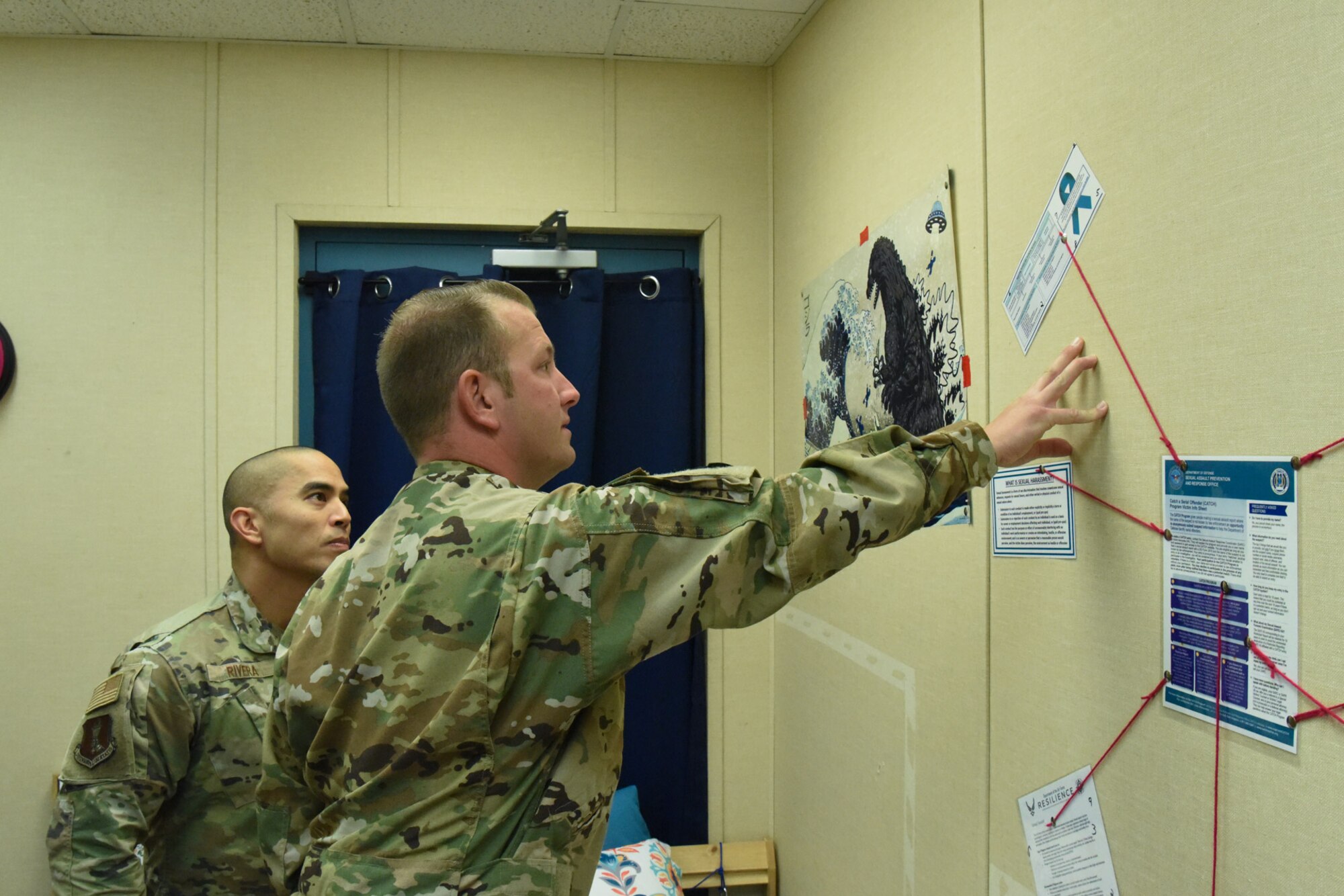 Airmen leaders discover clues in a discovery room.