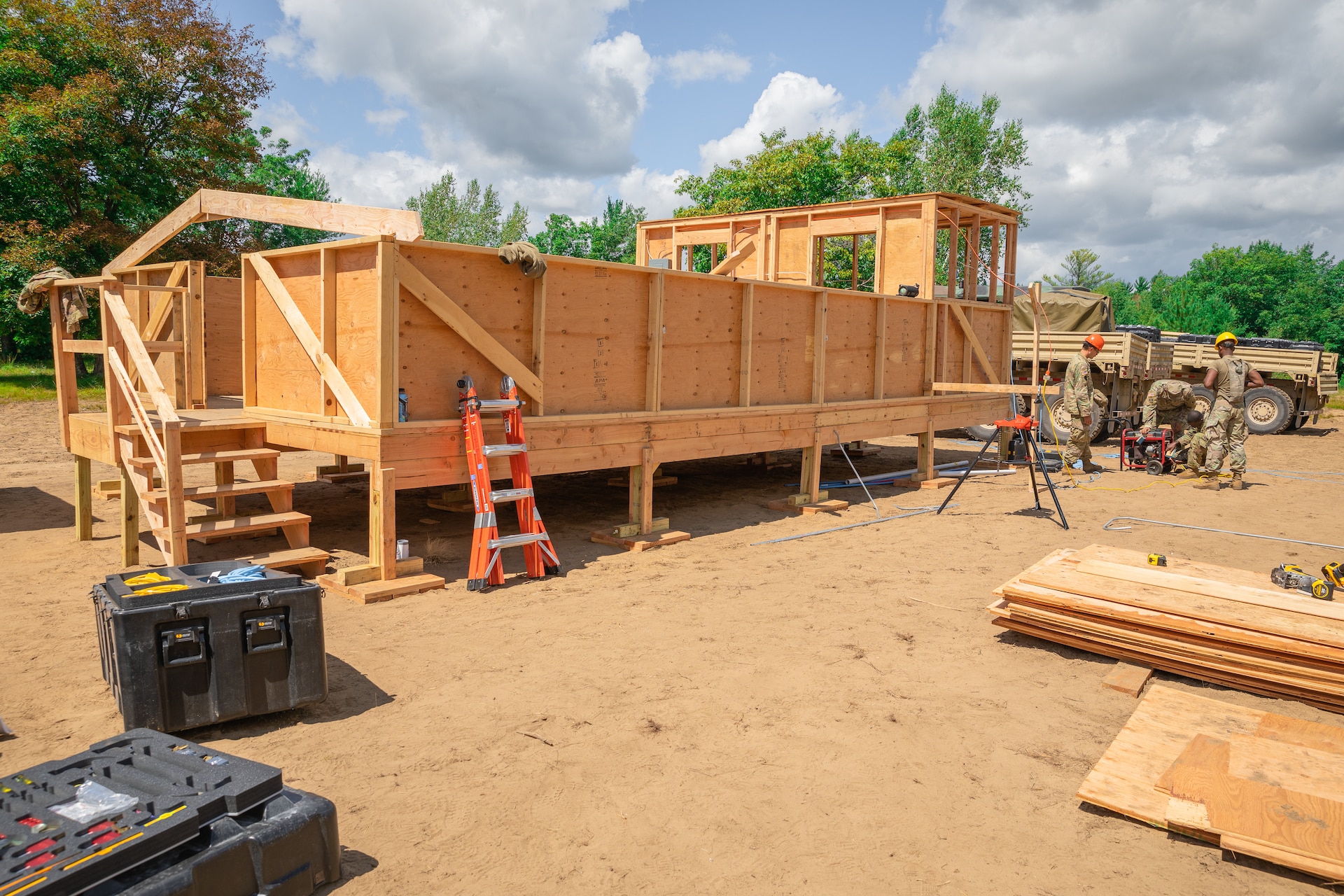 Connecticut National Guard Engineers Build Holding Area for Military Detainees.