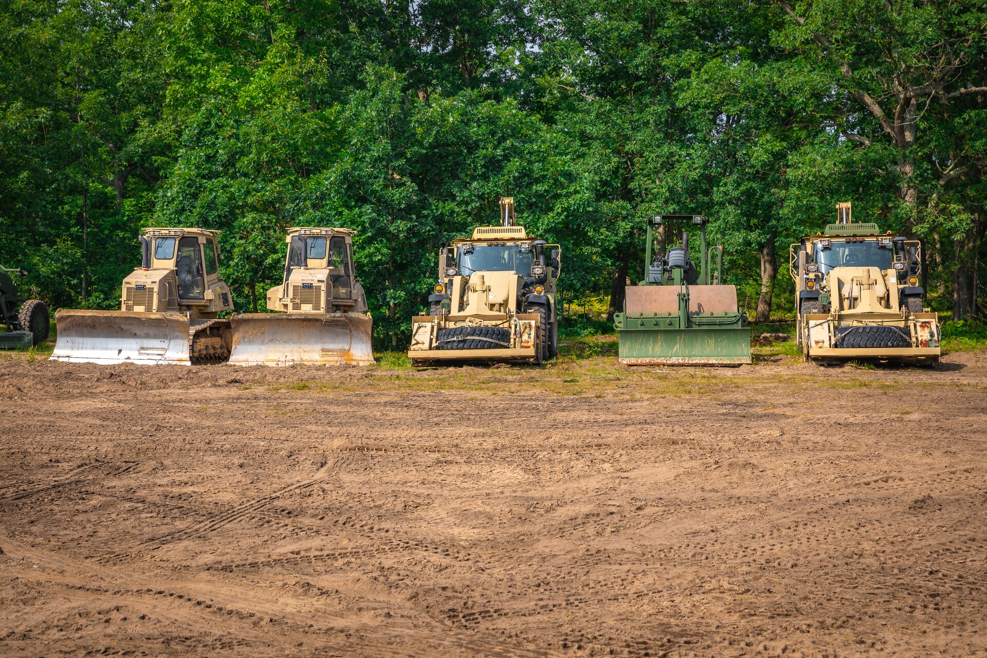 Connecticut National Guard Engineers Build Holding Area for Military Detainees.