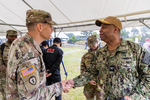 USNMRTC Yokosuka Executive Officer CAPT Gilliard meets with Colonel Jeremy D. Johnson, Commanding Officer MEDDAC-Japan during Big Rescue Kanagawa