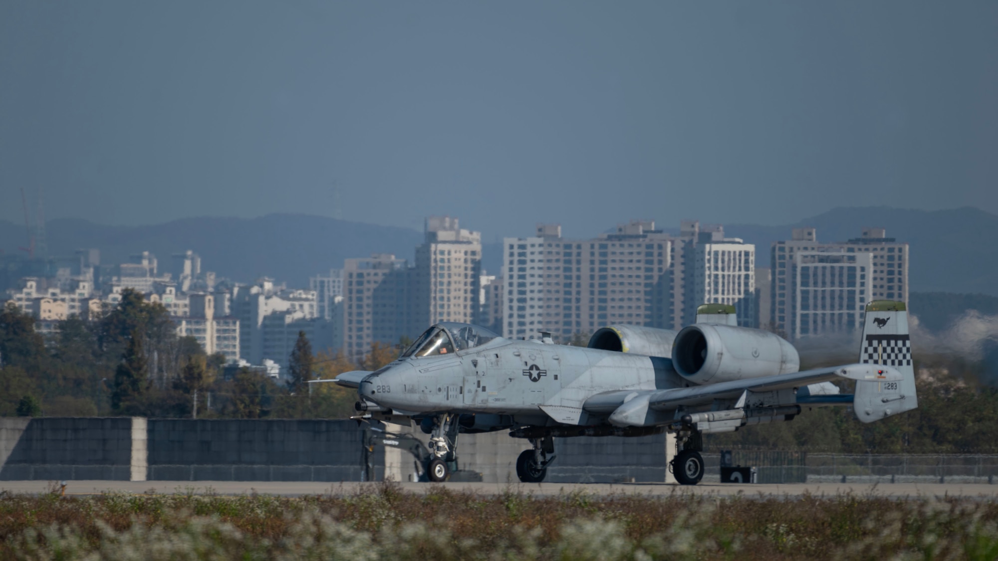 An A-10C Thunderbolt II from the 25th Fighter Squadron, taxis the runway during Vigilant Defense 24 at Osan Air Base, Republic of Korea, Oct. 29, 2023. The aircraft generation demonstrated the 51st Fighter Wing’s rapid generation capabilities and response readiness, ensuring the wing remains ready to “Fight Tonight”. VD24 is a routine training event that tests the military capabilities across the peninsula, allowing combined and joint training at both the operational and tactical levels. (U.S. Air Force photo by Staff Sgt. Aubree Owens)