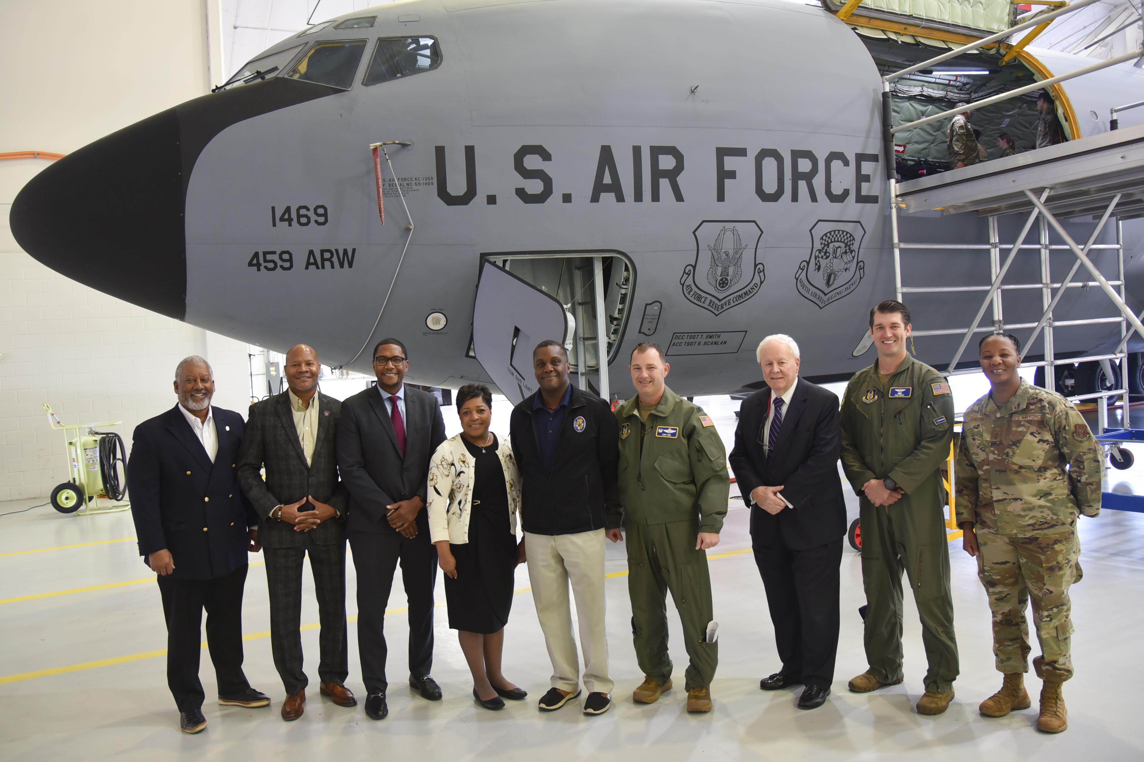 Honorary commanders tour 459th Air Refueling Wing > Joint Base Andrews
