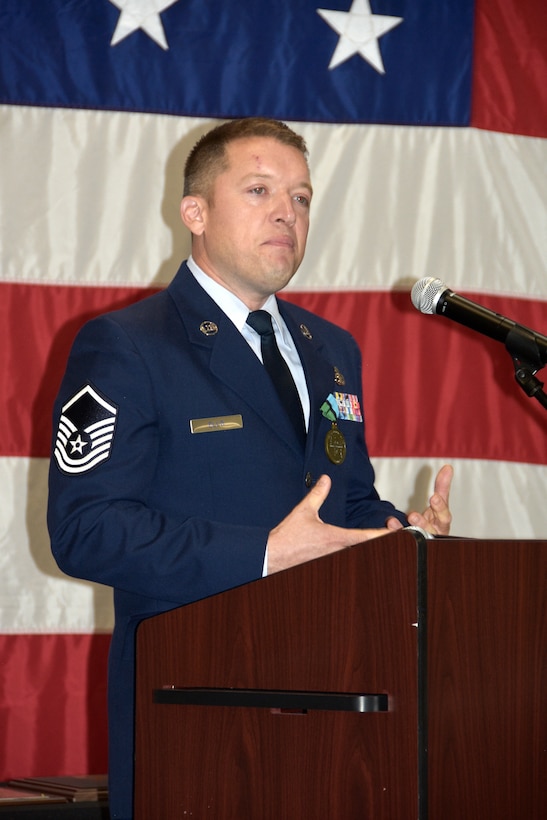 Master Sgt. Charles Ells speaks after receiving the 1st Lt. Thomas E. Wortham IV Award Oct. 27 at Joint Force Headquarters in Madison, Wis.