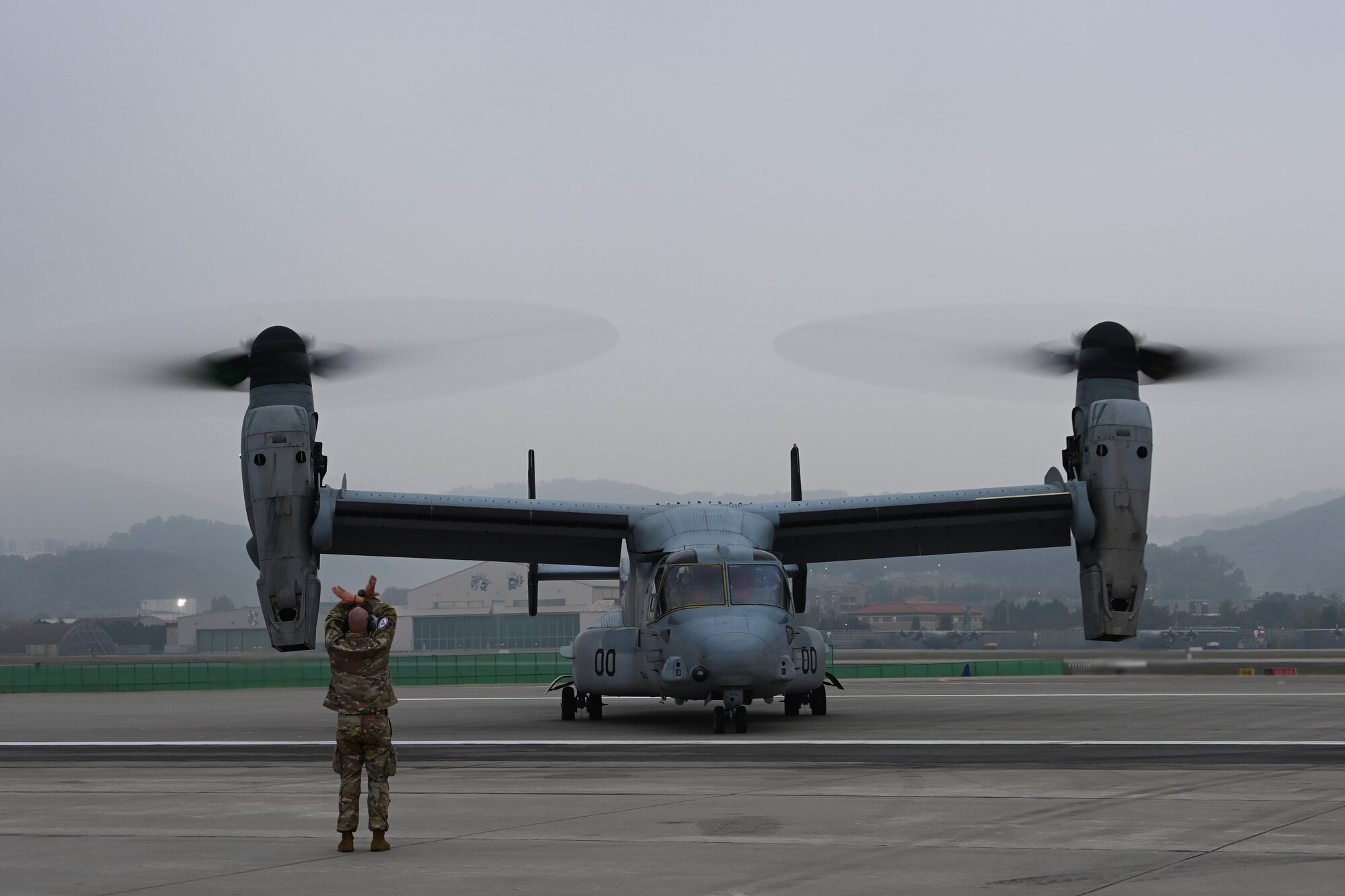 A U.S. Marine Corps MV-22 Osprey arrives at the 2023 Seoul International Aerospace and Defense Exhibition at Seoul Air Base, Republic of Korea, Oct. 19, 2023.