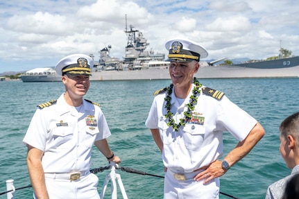 Cmdr. James Barclay, officer in charge of the Naval Undersea Warfare Center Division, Keyport, Detachment Pacific, was promoted during a ceremony on Joint Base Pearl Harbor-Hickam, Hawaii, Aug. 25, 2023.