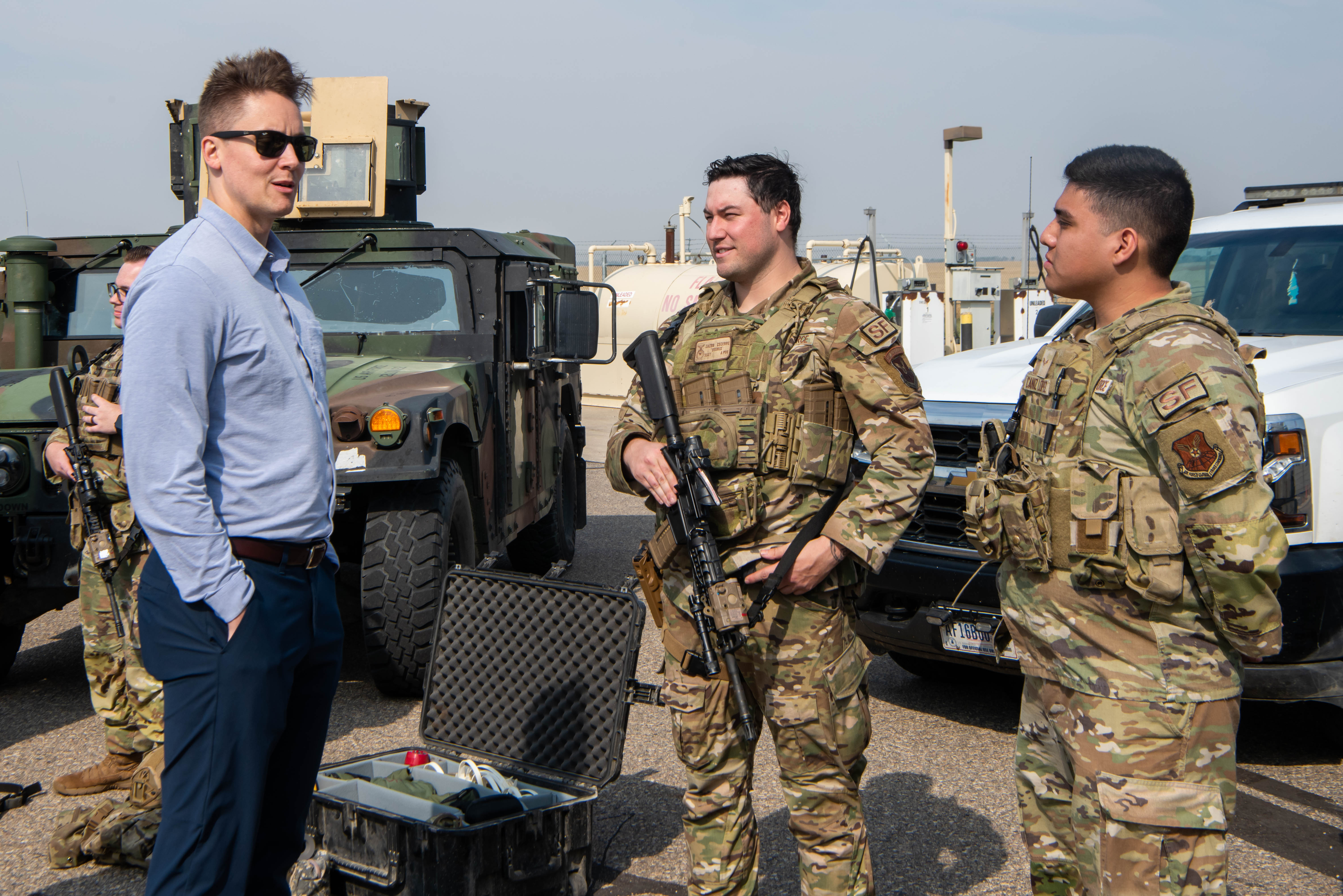 Senate Armed Services Committee staff director visits MAFB > Minot Air