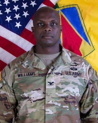 COL Reginald Williams bio photo.