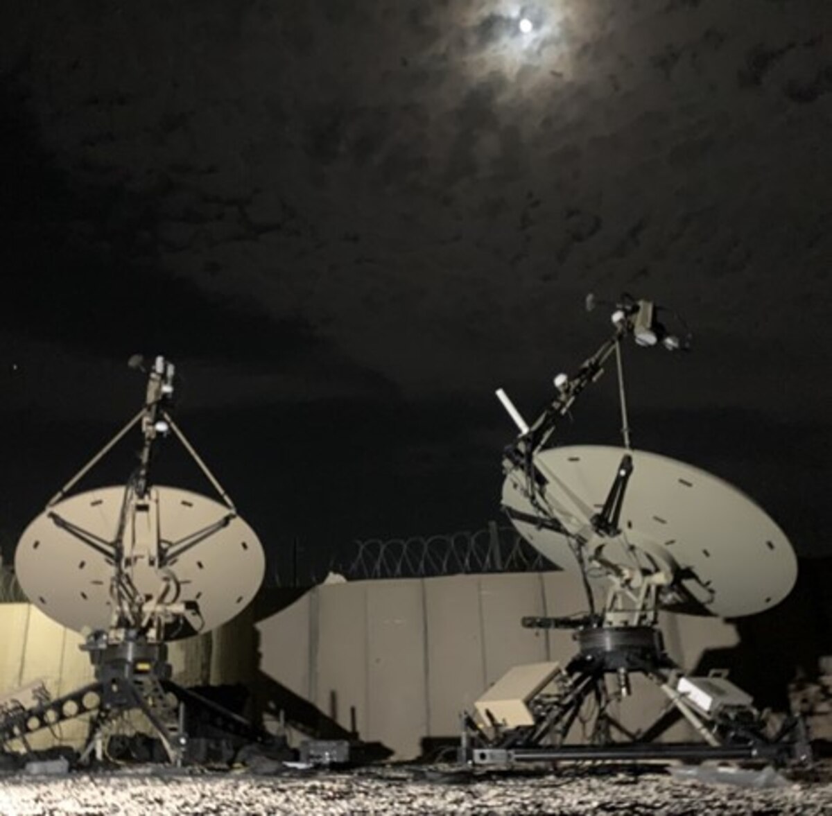 SSC Rapid Reaction Branch receives Air Force Electronic Warfare Award for crisis response support for Commander, U.S. Space Command; named Outstanding Level II Electromagnetic Warfare Unit of the Year