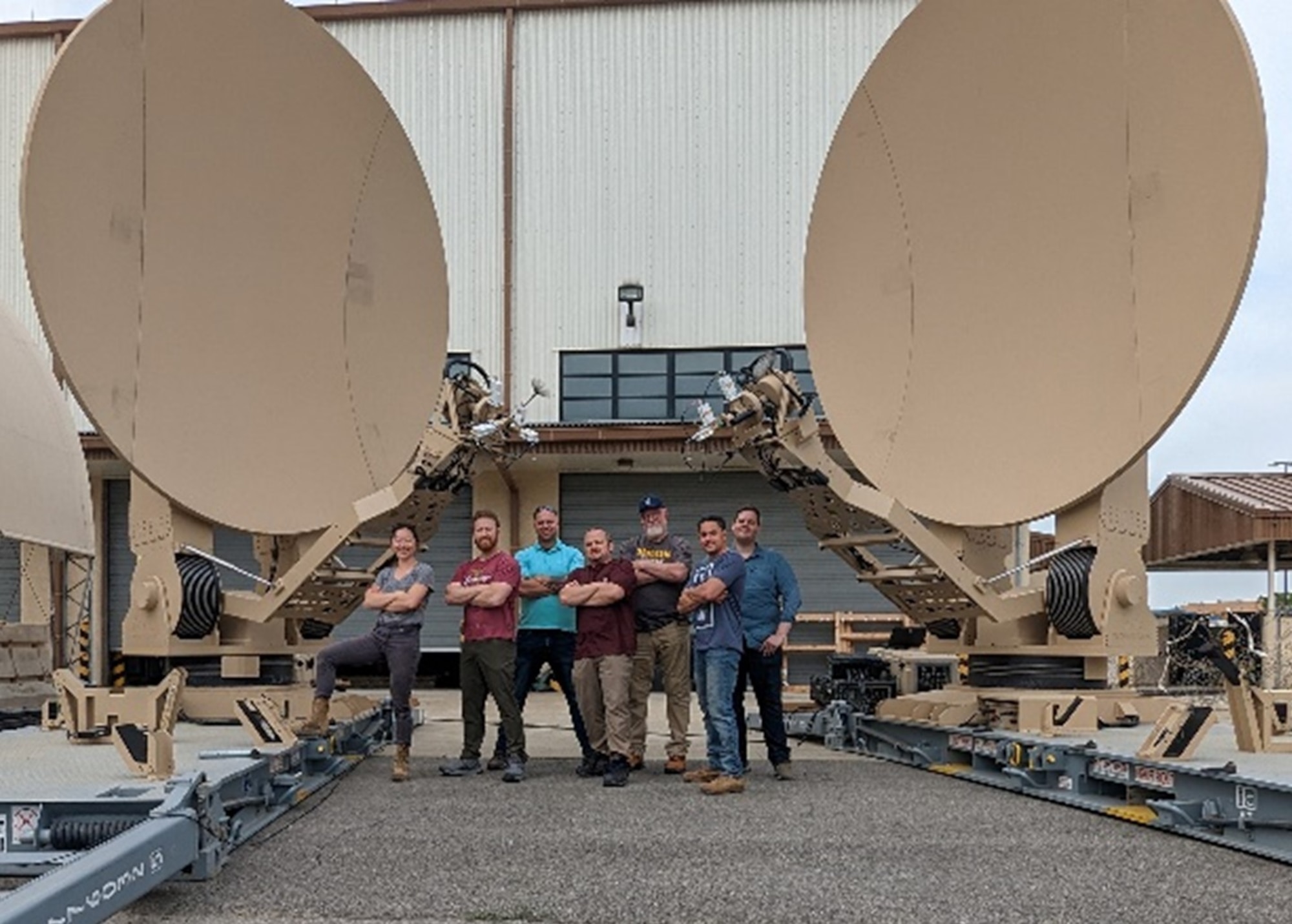 SSC Rapid Reaction Branch receives Air Force Electronic Warfare Award 
for crisis response support for Commander, U.S. Space Command; 
named Outstanding Level II Electromagnetic Warfare Unit of the Year